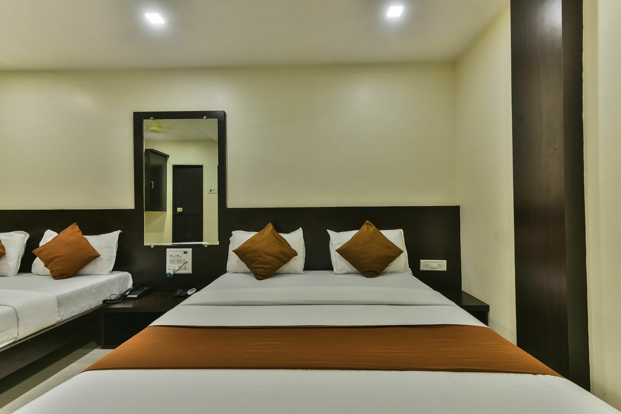Hotel Guestinn Residency Βομβάη Εξωτερικό φωτογραφία