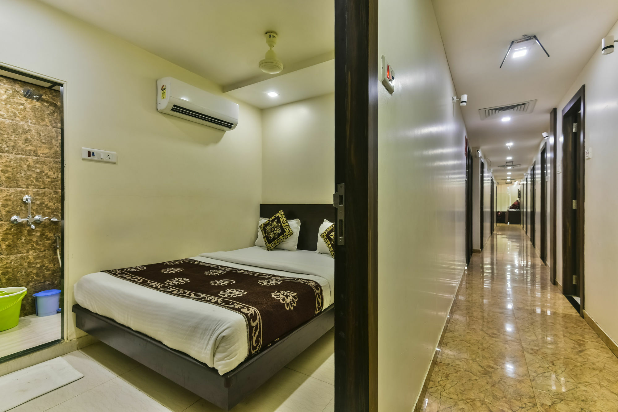 Hotel Guestinn Residency Βομβάη Εξωτερικό φωτογραφία